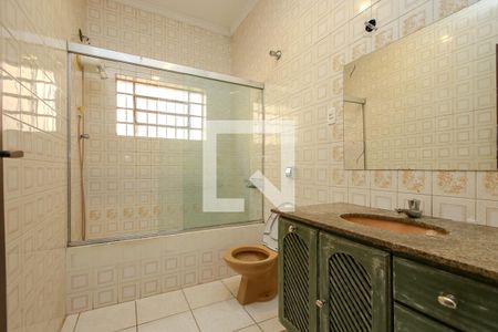 Casa de condomínio para alugar com 180m², 3 quartos e 2 vagasBanheiro