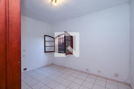 Casa de condomínio para alugar com 180m², 3 quartos e 2 vagasQuarto 2