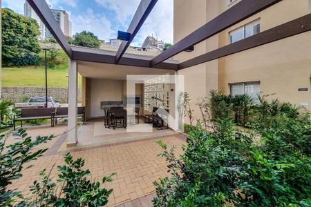 Apartamento para alugar com 33m², 2 quartos e sem vagaÁrea comum - Churrasqueira