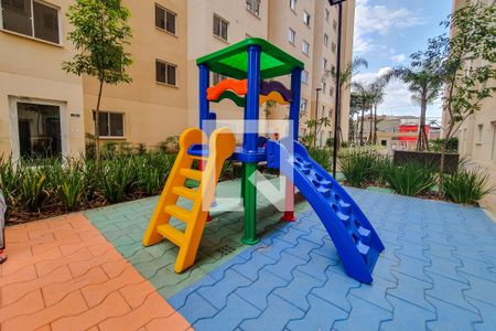 Apartamento para alugar com 33m², 2 quartos e sem vagaÁrea comum - Playground