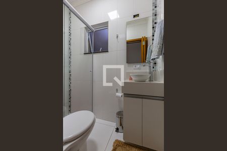 Apartamento à venda com 108m², 2 quartos e 2 vagasBanheiro 