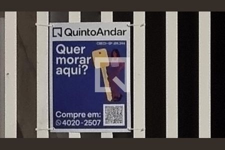 Apartamento à venda com 108m², 2 quartos e 2 vagasPlaquinha instalada no portão do imóvel