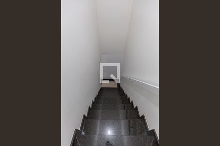 Apartamento à venda com 108m², 2 quartos e 2 vagasEscada Cobertura