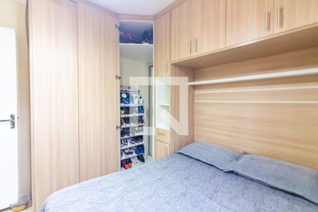 Suíte de casa à venda com 4 quartos, 220m² em Padroeira, Osasco