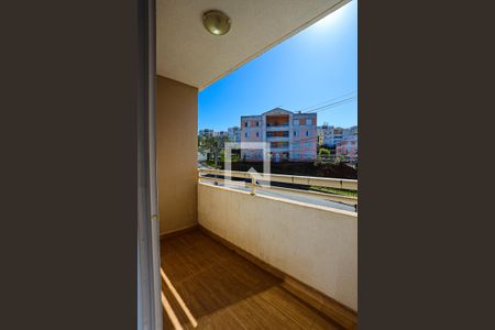 Sala - varanda de apartamento para alugar com 2 quartos, 50m² em Bairro Jardim Nossa Senhora das Graças, Cotia