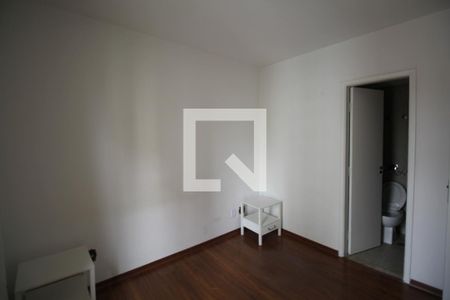 Apartamento para alugar com 105m², 3 quartos e 2 vagasSuite 1