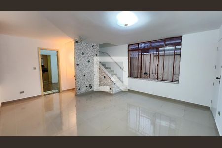 Sala de casa para alugar com 3 quartos, 200m² em Campo Grande, Santos