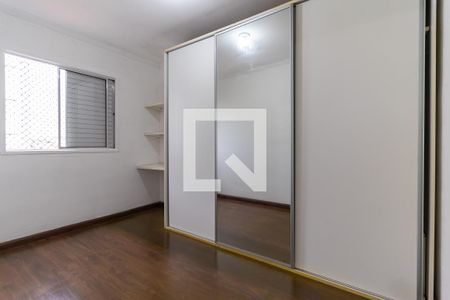 Quarto 1 de apartamento à venda com 2 quartos, 53m² em Vila Carmosina, São Paulo