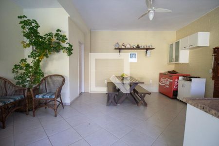 Casa de condomínio à venda com 610m², 5 quartos e 4 vagas Casa de condomínio à venda com 610m², 5 quartos e 4 vagasÁrea Gourmet