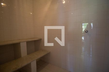 Casa de condomínio à venda com 610m², 5 quartos e 4 vagas Casa de condomínio à venda com 610m², 5 quartos e 4 vagasSauna