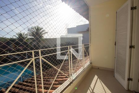 Casa de condomínio à venda com 610m², 5 quartos e 4 vagas Casa de condomínio à venda com 610m², 5 quartos e 4 vagasVaranda da Suíte 2