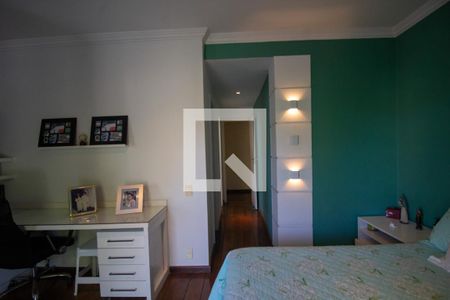 Casa de condomínio à venda com 610m², 5 quartos e 4 vagas Casa de condomínio à venda com 610m², 5 quartos e 4 vagasSuíte 3