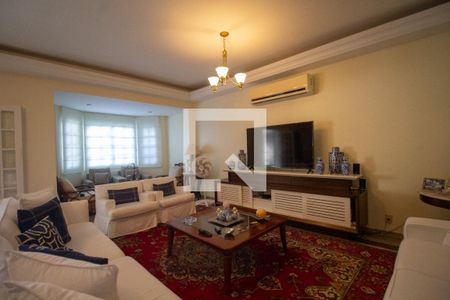 Sala de casa de condomínio à venda com 5 quartos, 610m² em Barra da Tijuca, Rio de Janeiro