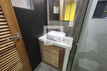 Banheiro de apartamento para alugar com 1 quarto, 48m² em Centro, Rio de Janeiro