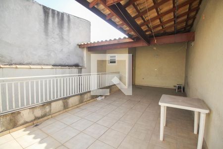Casa à venda com 125m², 1 quarto e 2 vagasTerraço