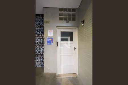 Studio para alugar com 28m², 1 quarto e sem vaga Studio para alugar com 28m², 1 quarto e sem vagaFachada com Plaquinha