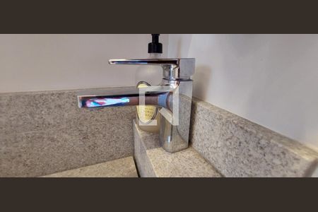 Apartamento à venda com 150m², 4 quartos e 2 vagasBanheiro Quarto 1 suíte