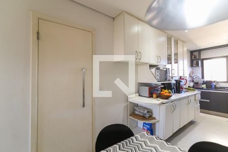 Apartamento à venda com 193m², 3 quartos e 3 vagasCozinha