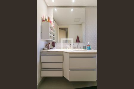 Apartamento à venda com 193m², 3 quartos e 3 vagasBanheiro da Suíte 1