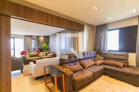 Sala de TV de apartamento à venda com 3 quartos, 193m² em Vila Andrade, São Paulo