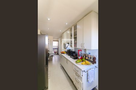 Apartamento à venda com 193m², 3 quartos e 3 vagasCozinha