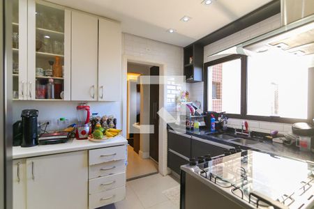 Apartamento à venda com 193m², 3 quartos e 3 vagasCozinha