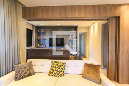 Sala de TV de apartamento à venda com 3 quartos, 193m² em Vila Andrade, São Paulo