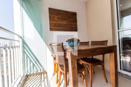 Varanda gourmet de apartamento para alugar com 3 quartos, 85m² em Jardim Tupanci, Barueri