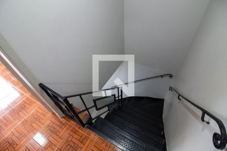 Escada de casa à venda com 2 quartos, 100m² em Nova Piraju, São Paulo