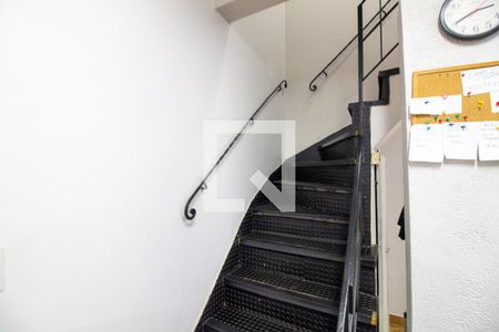 Escada de casa à venda com 2 quartos, 100m² em Nova Piraju, São Paulo