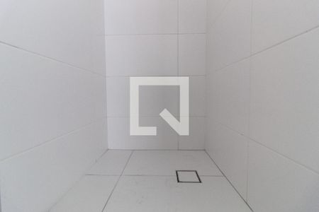 Apartamento para alugar com 30m², 1 quarto e sem vaga Apartamento para alugar com 30m², 1 quarto e sem vagaPiso Área de banho Banheiro