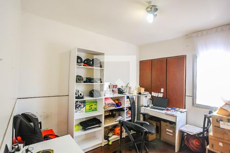 Apartamento à venda com 260m², 4 quartos e 4 vagas Apartamento à venda com 260m², 4 quartos e 4 vagasQuarto 2 - Escritório