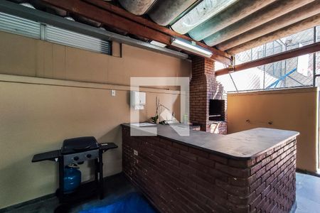 Apartamento à venda com 260m², 4 quartos e 4 vagas Apartamento à venda com 260m², 4 quartos e 4 vagasÁrea Comum - Churrasqueira