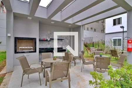 Apartamento para alugar com 37m², 2 quartos e sem vagaÁrea comum - Churrasqueira