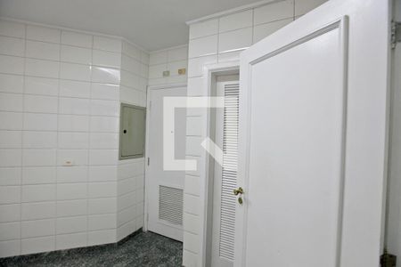 Apartamento à venda com 138m², 3 quartos e 3 vagas Apartamento à venda com 138m², 3 quartos e 3 vagasÁrea de Serviço