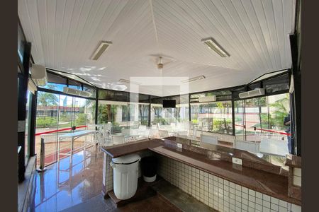 Apartamento à venda com 138m², 3 quartos e 3 vagas Apartamento à venda com 138m², 3 quartos e 3 vagasÁrea comum - Churrasqueira