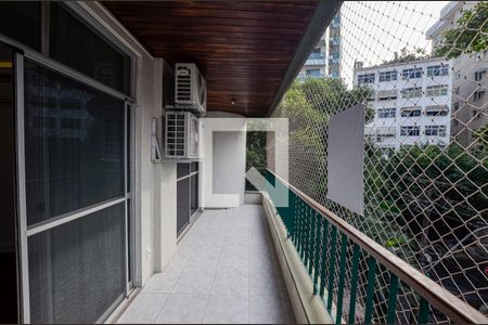 Sala de apartamento para alugar com 3 quartos, 119m² em Santa Rosa, Niterói