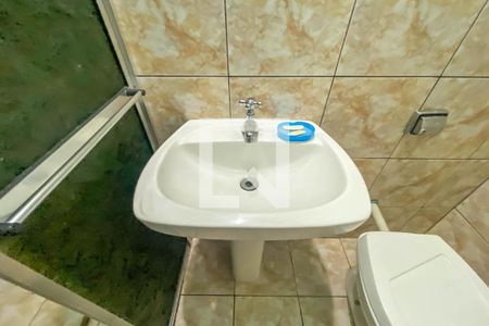 Casa à venda com 109m², 3 quartos e 2 vagasBanheiro 2