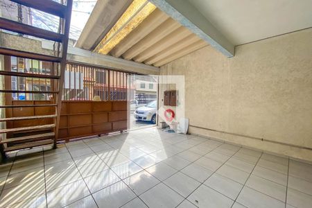 Casa à venda com 109m², 3 quartos e 2 vagasGaragem