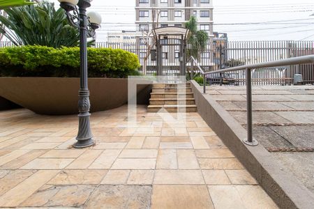 Apartamento para alugar com 117m², 3 quartos e 1 vagaEscada