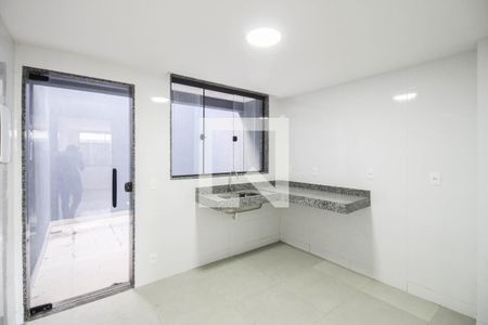 Casa para alugar com 80m², 2 quartos e 1 vagaCozinha