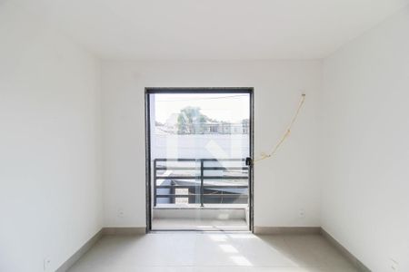 Casa para alugar com 80m², 2 quartos e 1 vaga Casa para alugar com 80m², 2 quartos e 1 vagaSuíte