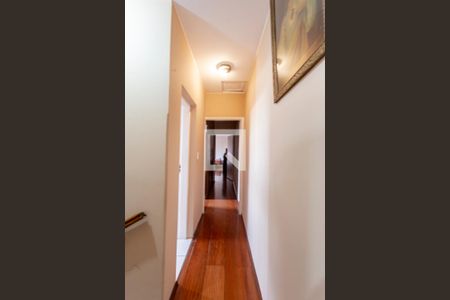 Casa à venda com 173m², 3 quartos e 4 vagasCorredor