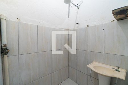 Banheiro de casa para alugar com 1 quarto, 26m² em Jardim Oriental, São Paulo