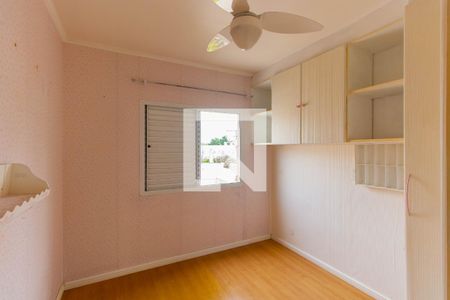 Casa de condomínio à venda com 95m², 3 quartos e 2 vagasQuarto 2