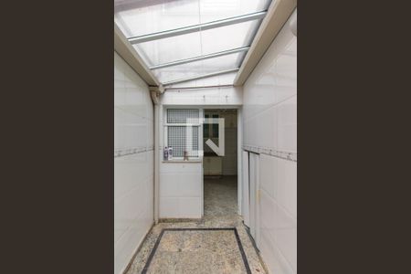 Casa de condomínio à venda com 95m², 3 quartos e 2 vagasLavanderia