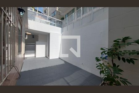 Casa de condomínio para alugar com 70m², 2 quartos e sem vagaQuintal