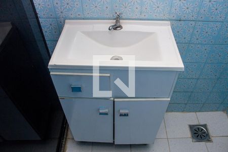 Casa de condomínio para alugar com 70m², 2 quartos e sem vagaBanheiro Social