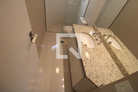 Apartamento para alugar com 105m², 2 quartos e 3 vagasBanheiro social 