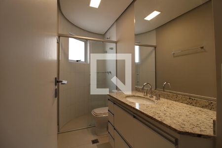 Apartamento para alugar com 105m², 2 quartos e 3 vagasBanheiro social 